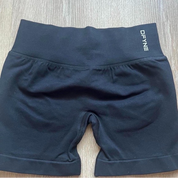 ✨✨DFYNE Black Sports Set - Picture 2 of 3